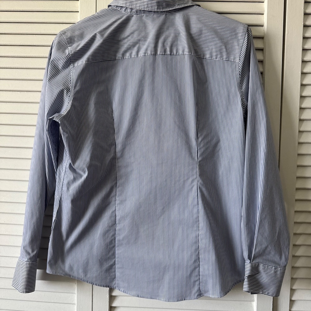 LIz Claiborne shirt - Picture 2 of 4